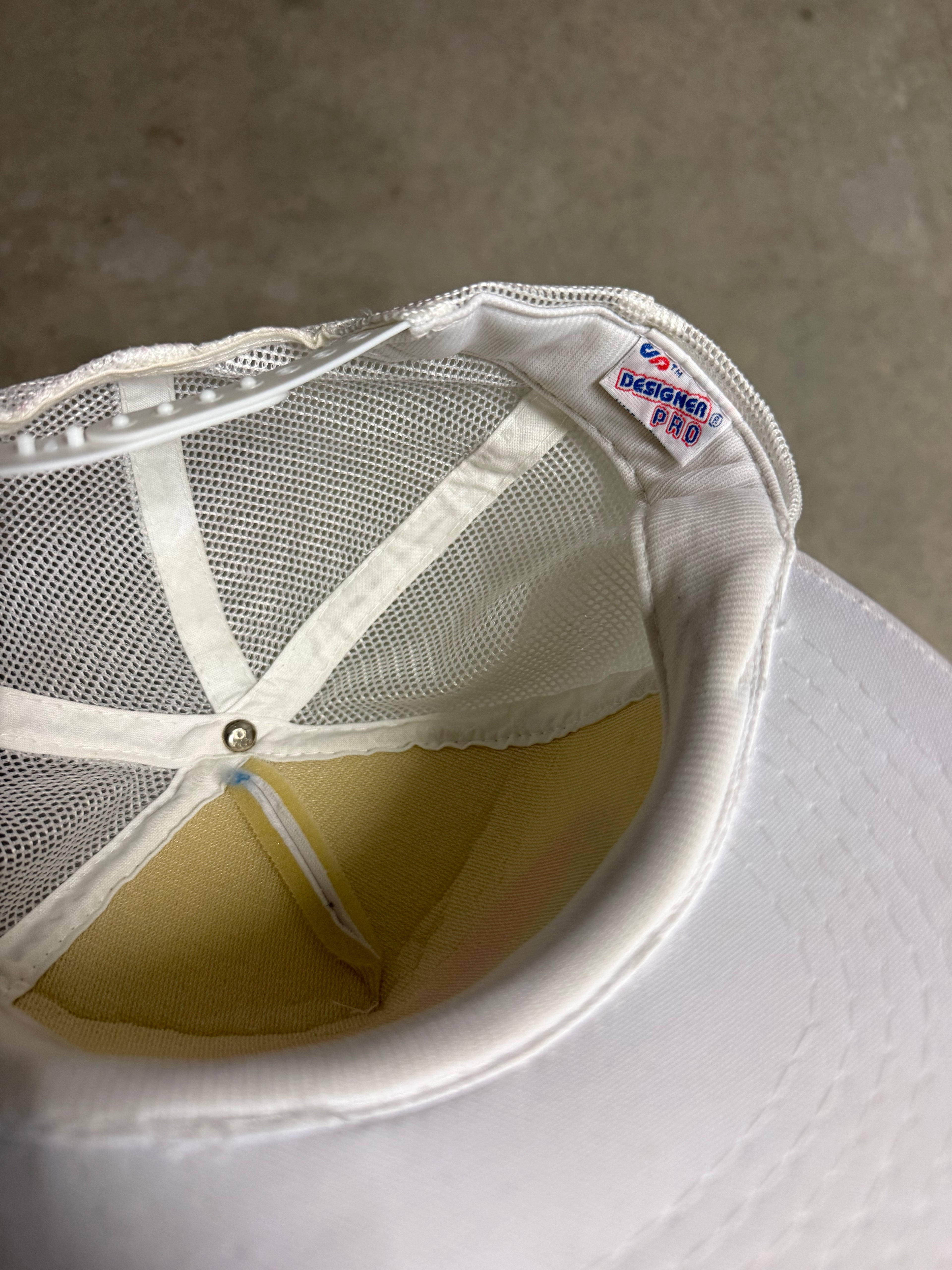 Vintage ‘skin scuba dive shop’ trucker cap