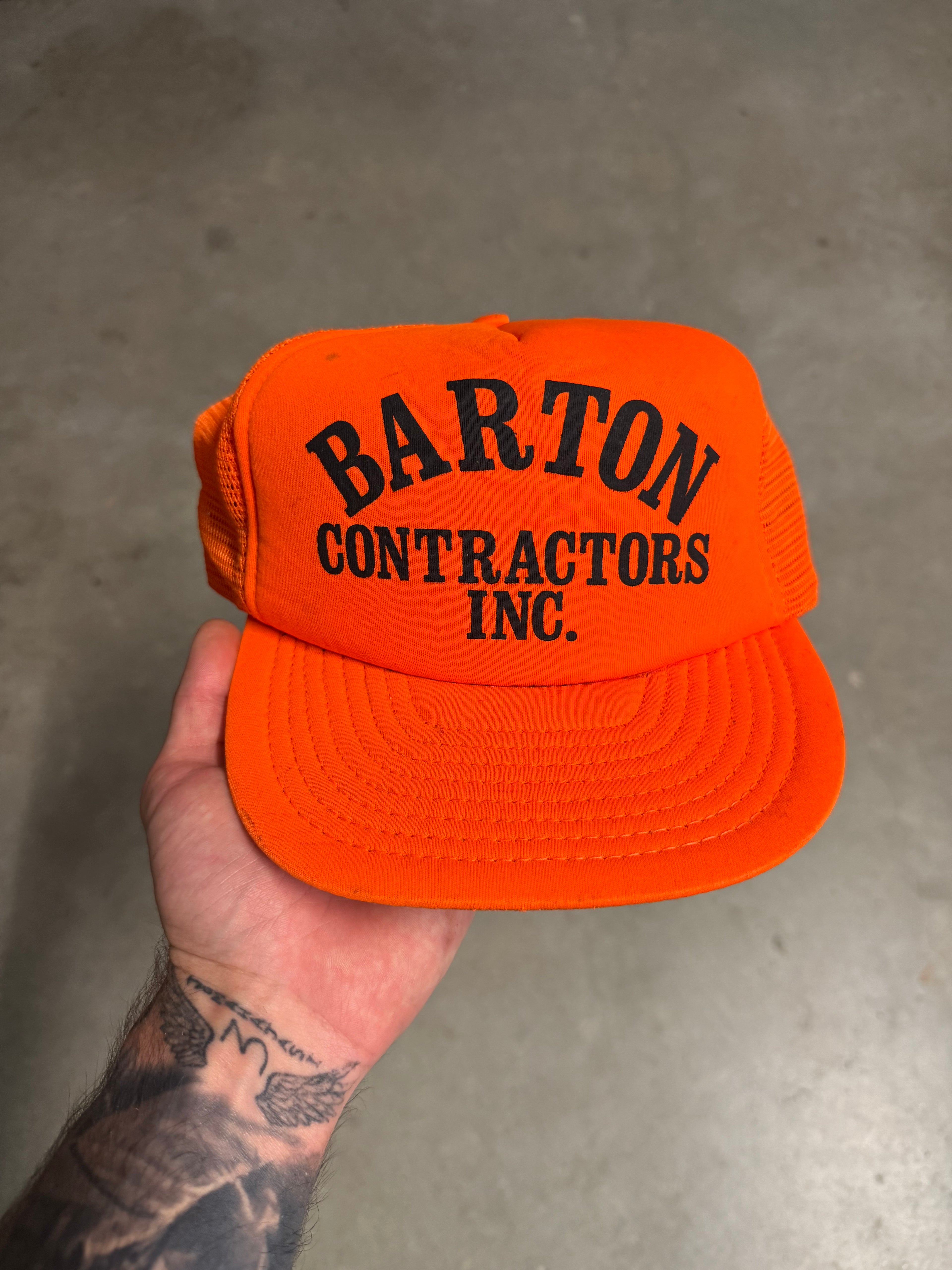 Vintage ‘Barton contractors’ trucker cap
