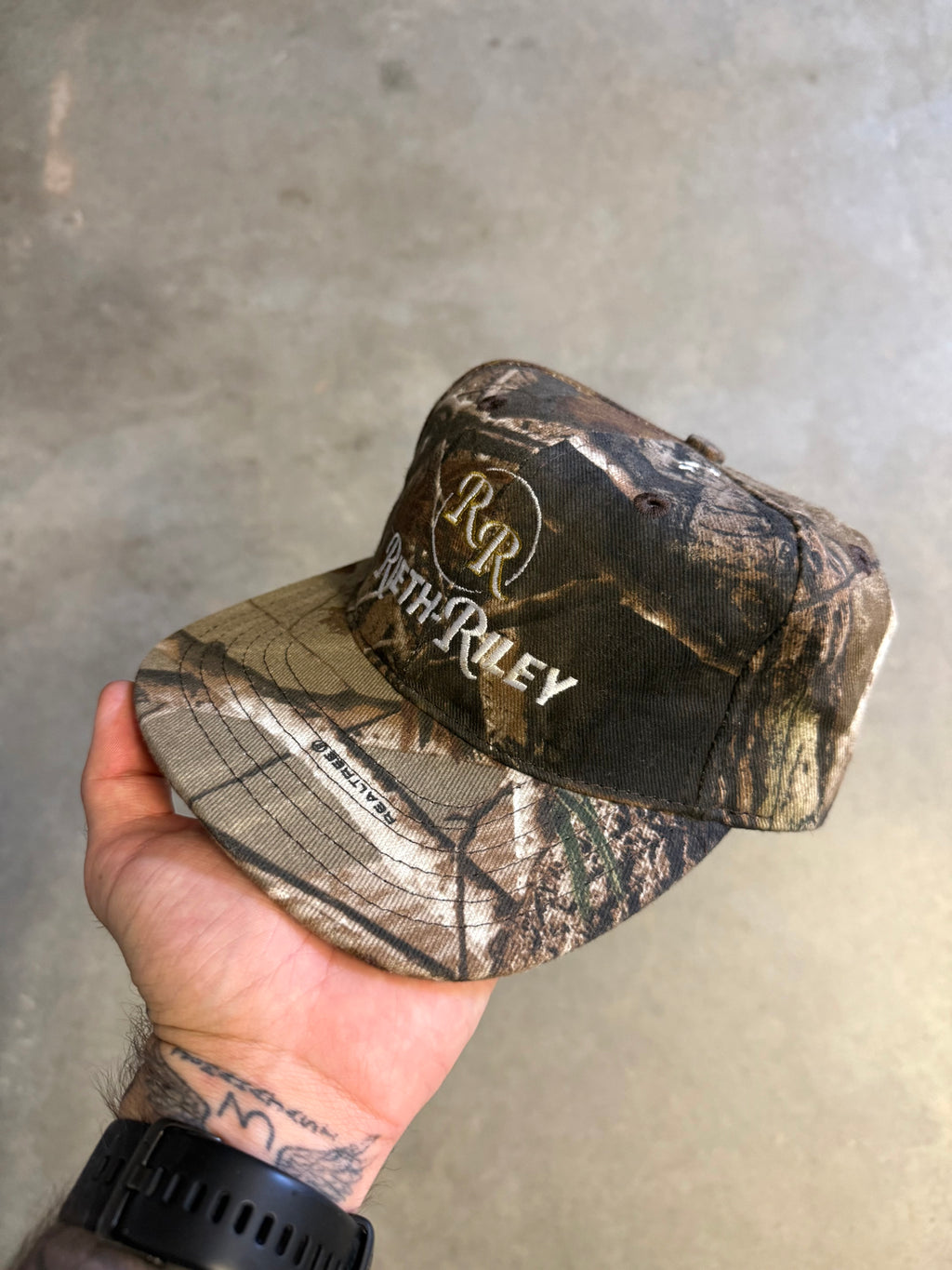 Realtree Rieth Riley strap back