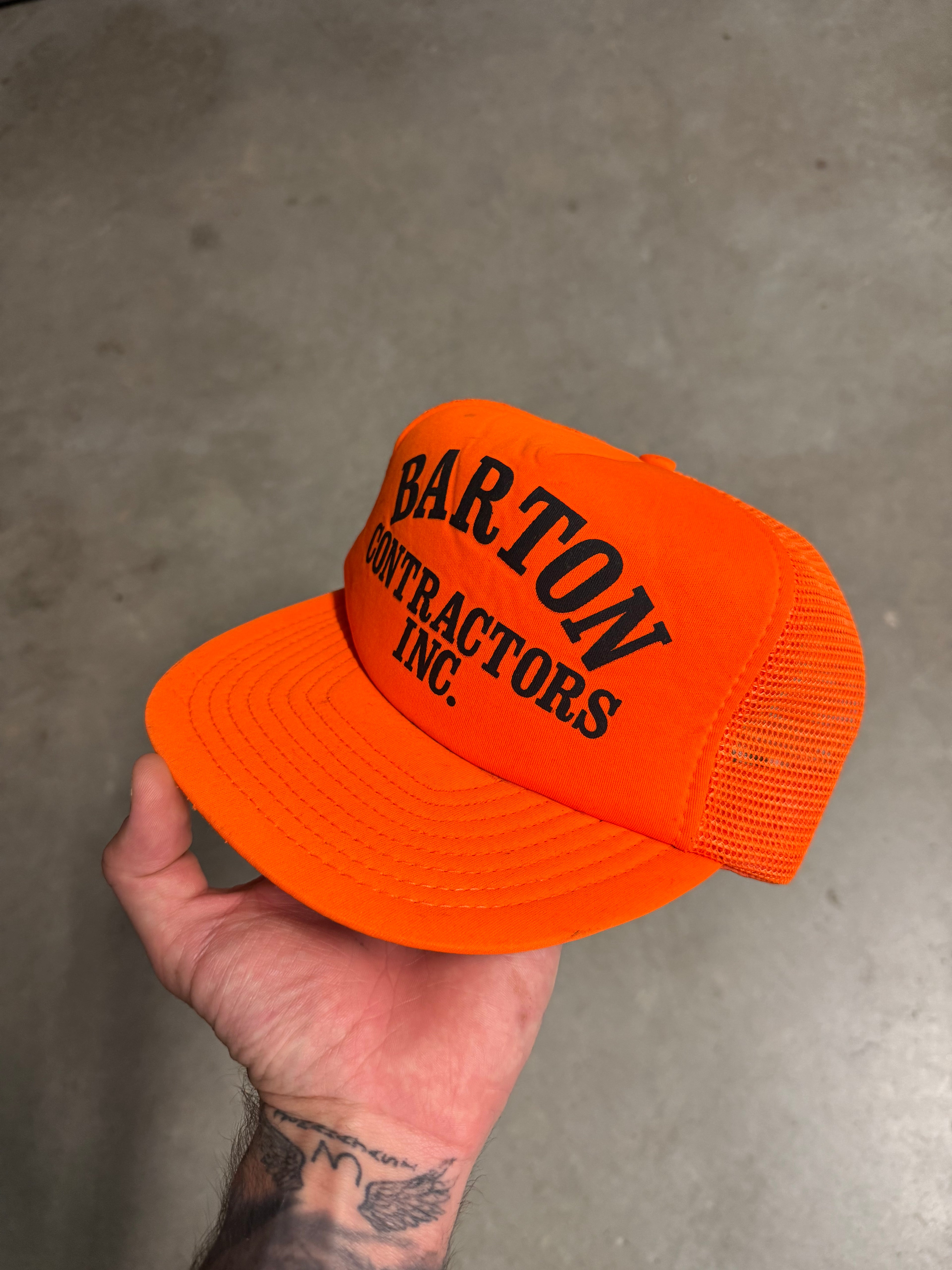 Vintage ‘Barton contractors’ trucker cap