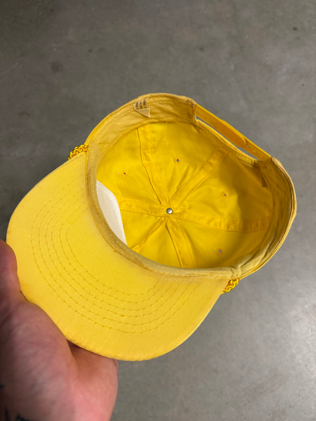 Vintage ‘bank of Geneva’ cap